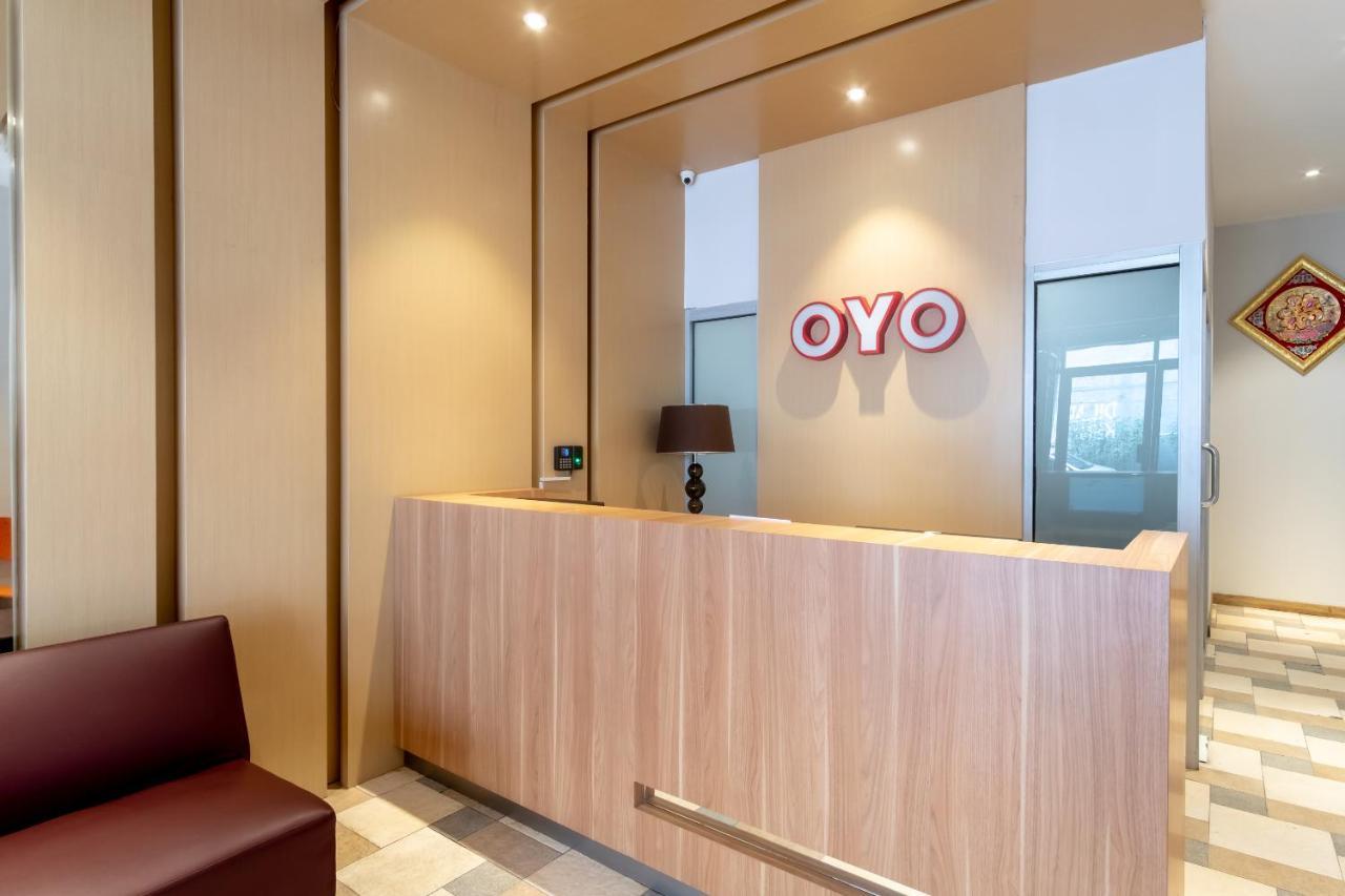 Super Oyo 3159 Festive Inn Medan Exterior photo